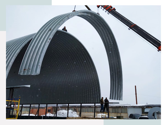 Полукруглые ангары в Камне-на-Оби