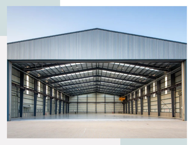 Большие ангары в Камне-на-Оби